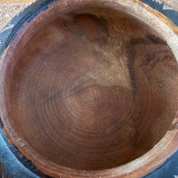 Black Wood Hand Carved Container, Bowl with Lid Carved Design African Inspired - Picture 9 of 12